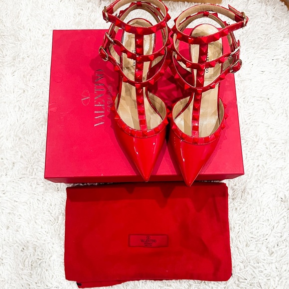 Valentino Garavani Shoes - Valentino rockstud pumps